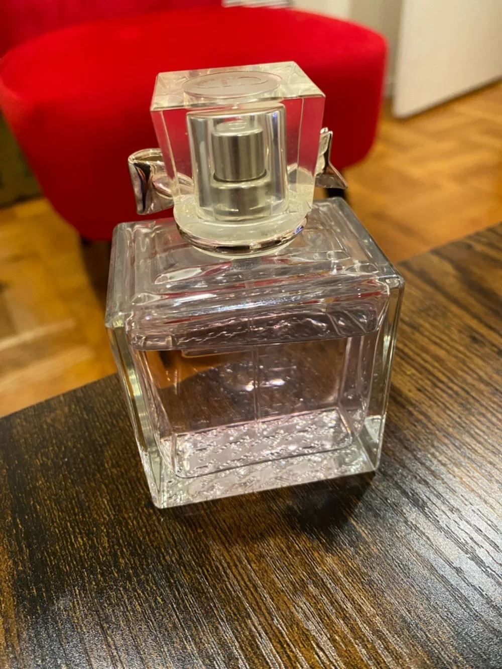 Dior Miss Dior Blooming Bouquet - Light Pink Glass Bottle Silver Bow. 3.4 oz. - Picture 4 of 6